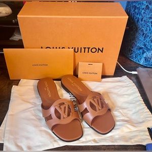 ‼️SOLD‼️ Louis Vuitton LV Isola Flat Mule